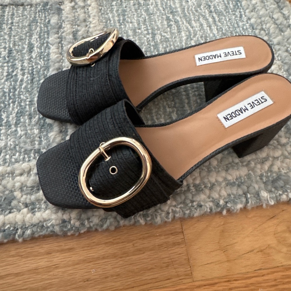 Block heels - Picture 1 of 3